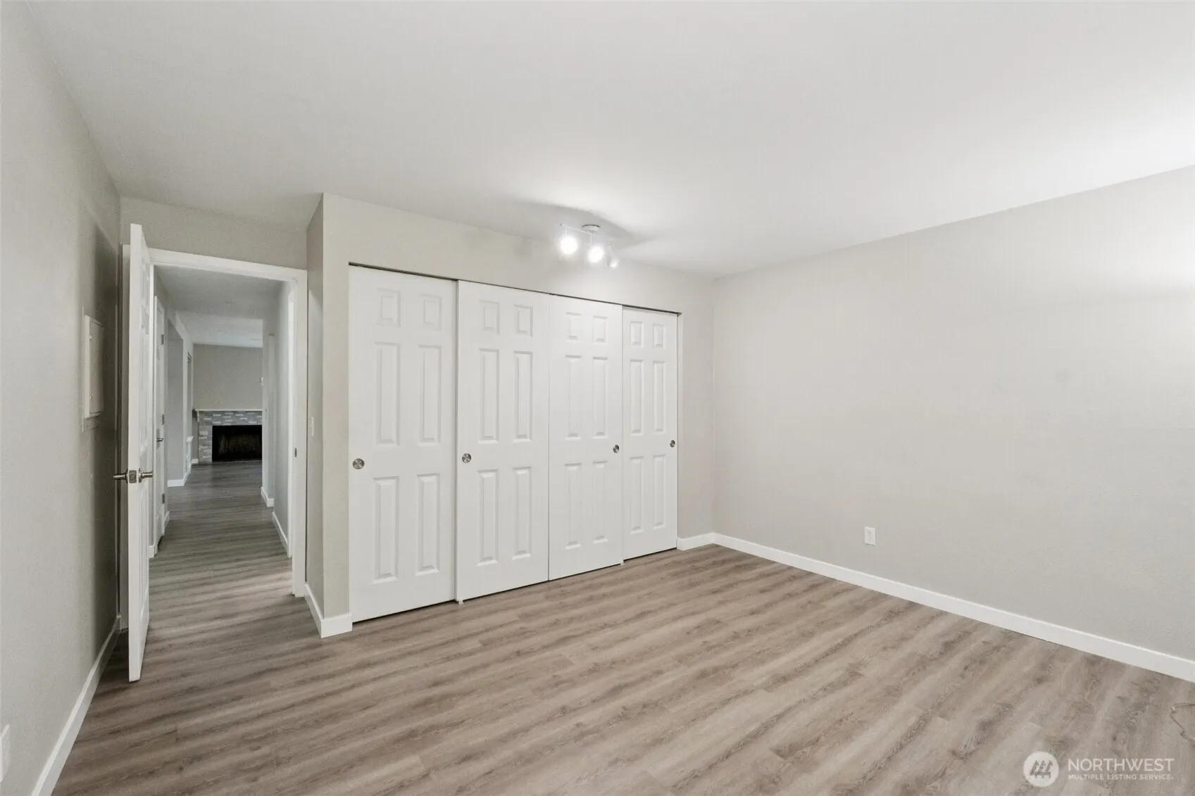 14717 NE 44th Pl #R7, Bellevue, WA 98007