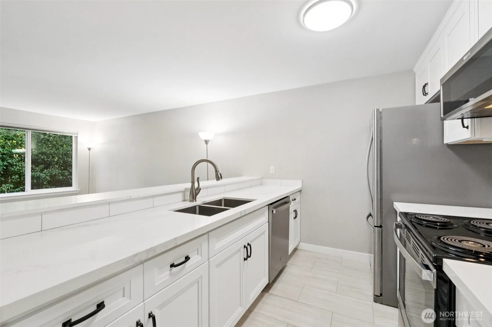 14717 NE 44th Pl #R7, Bellevue, WA 98007
