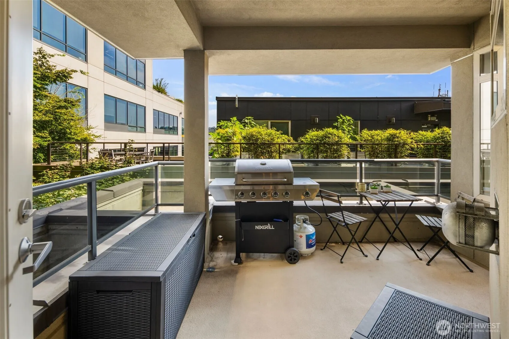 1000 Aurora Avenue N #N210, Seattle, WA 98109