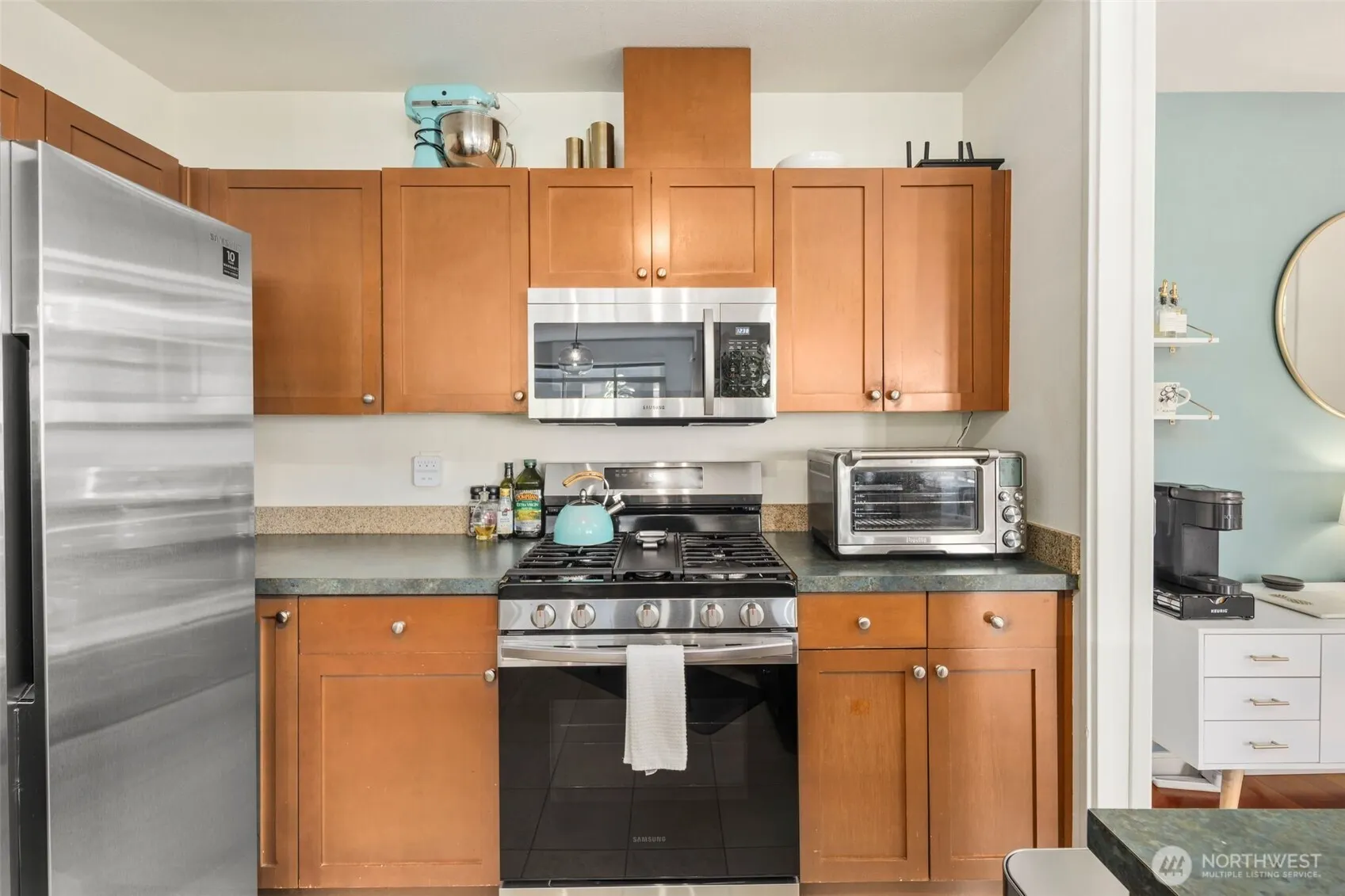 1000 Aurora Avenue N #N210, Seattle, WA 98109