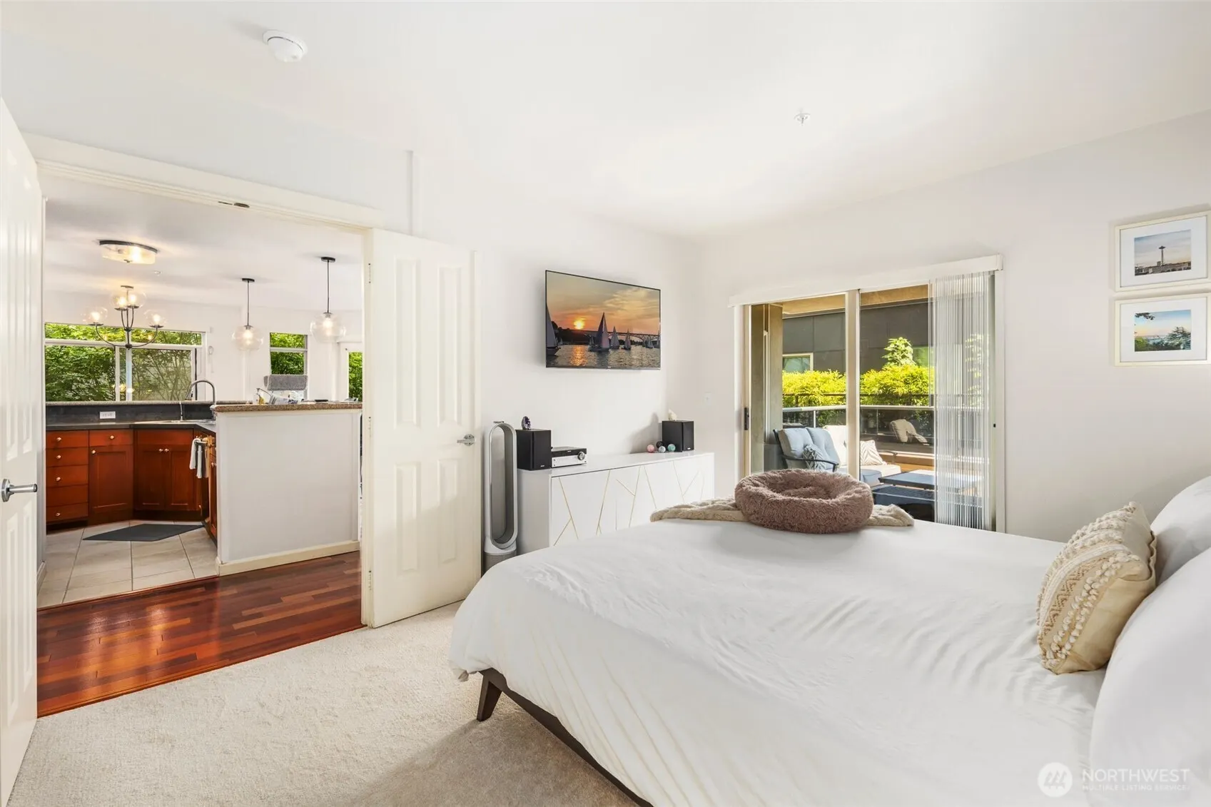 1000 Aurora Avenue N #N210, Seattle, WA 98109