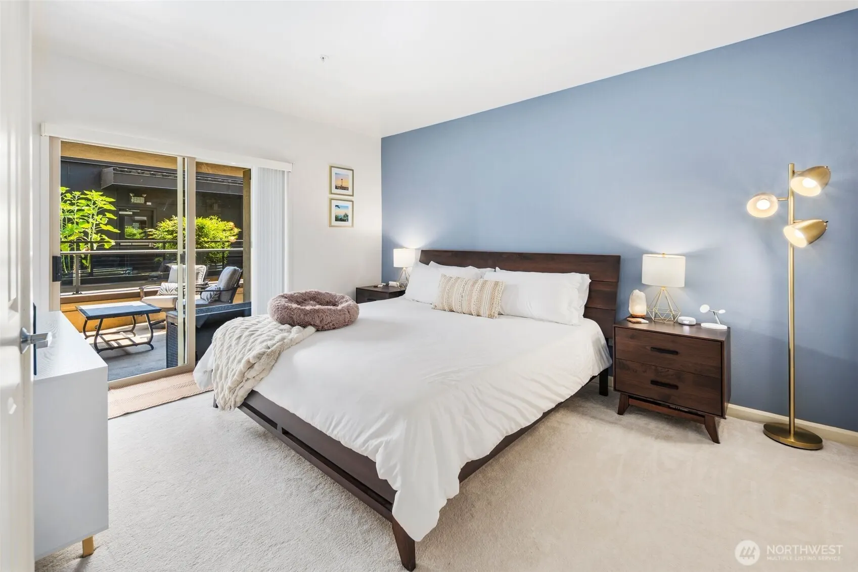 1000 Aurora Avenue N #N210, Seattle, WA 98109