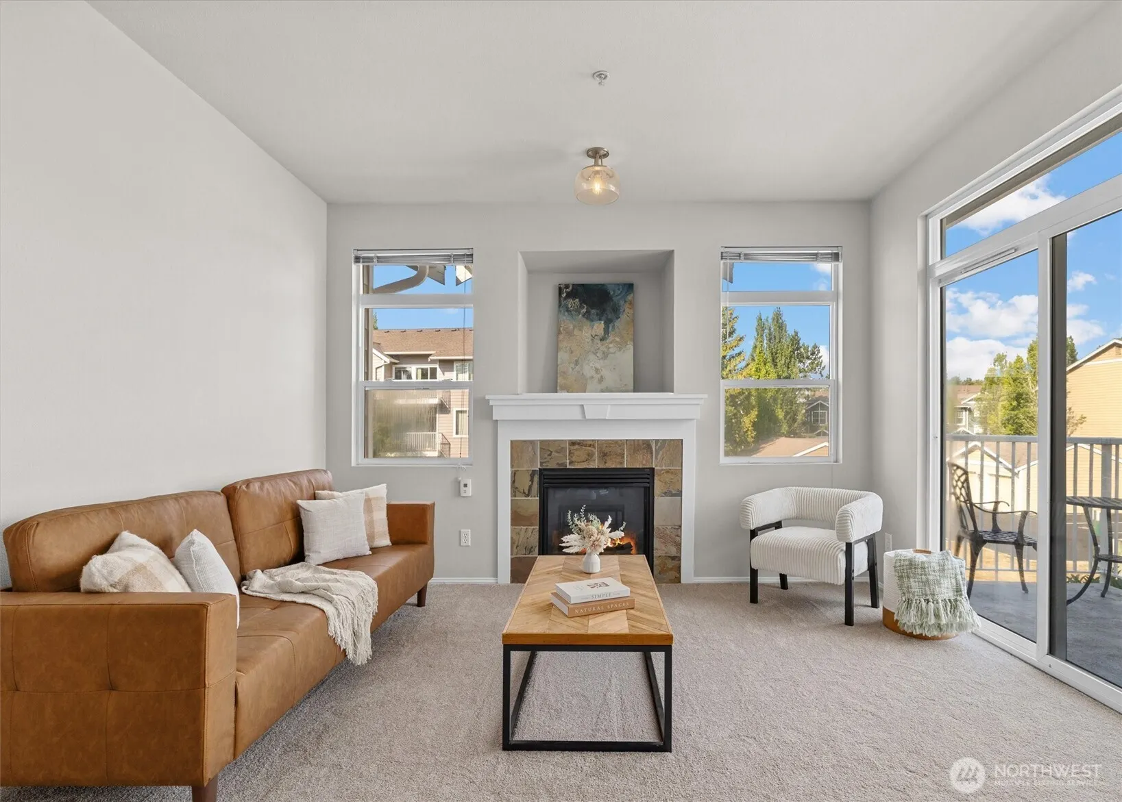 573 241st Lane SE ##4, Sammamish, WA 98074