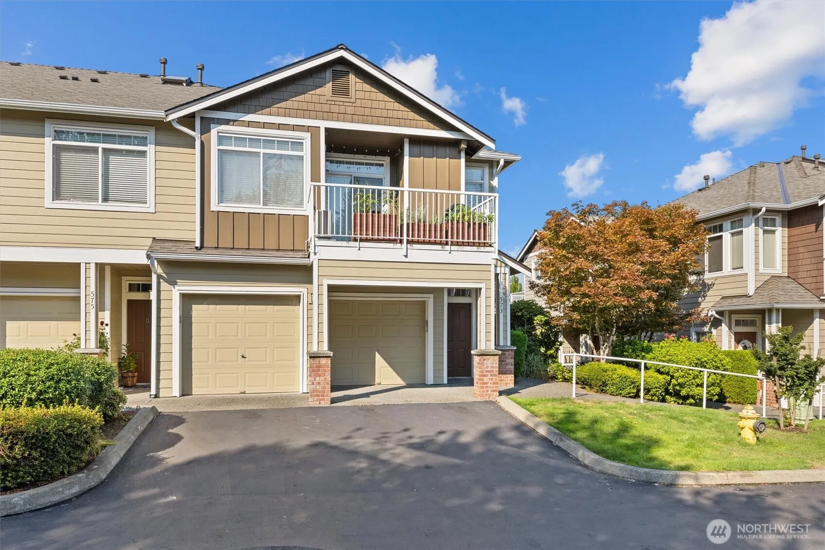 573 241st Lane SE ##4, Sammamish, WA 98074
