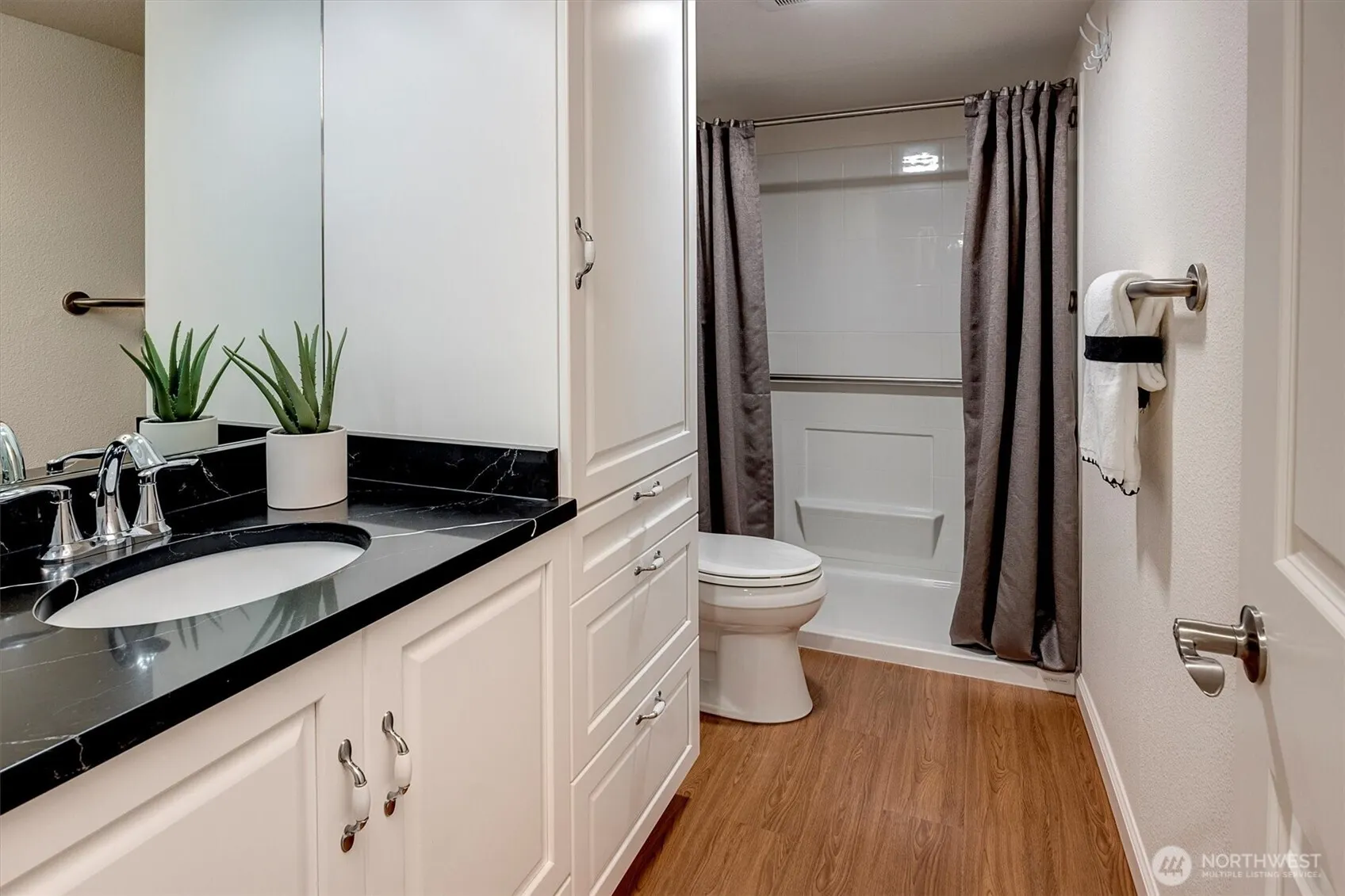 1732 157th Avenue NE #B104, Bellevue, WA 98008