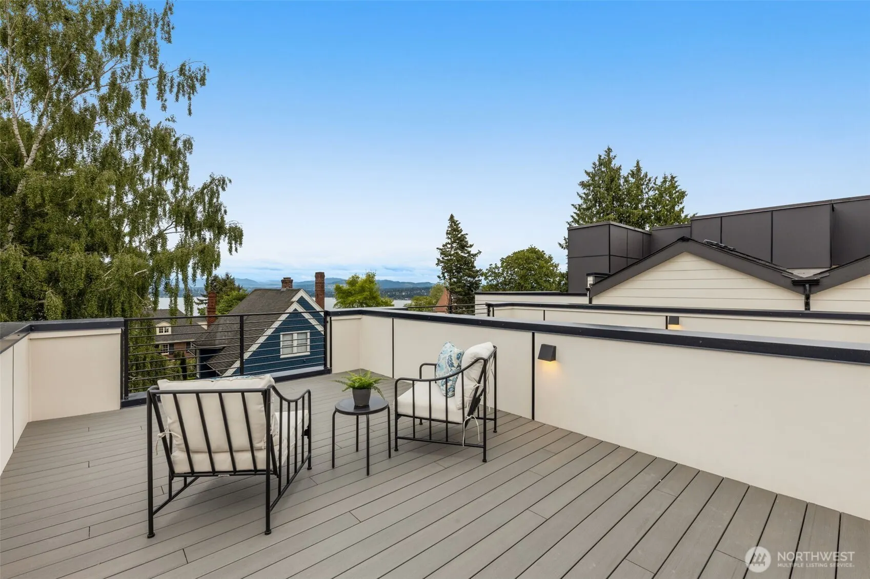 1110 B 34th Avenue , Seattle, WA 98122