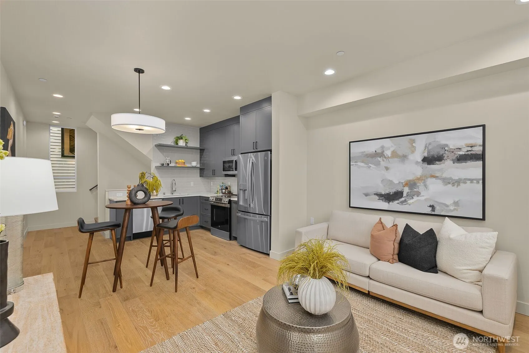 1110 B 34th Avenue , Seattle, WA 98122