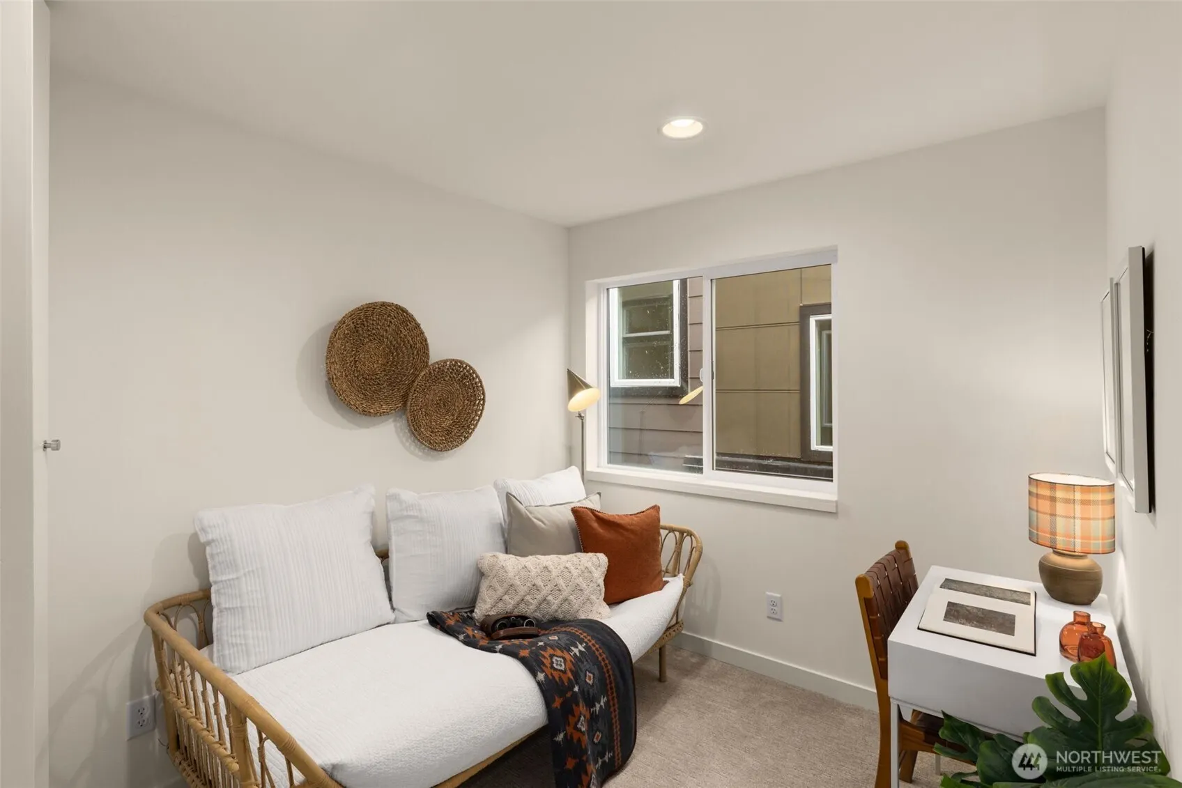 9215 B Densmore Avenue N, Seattle, WA 98103