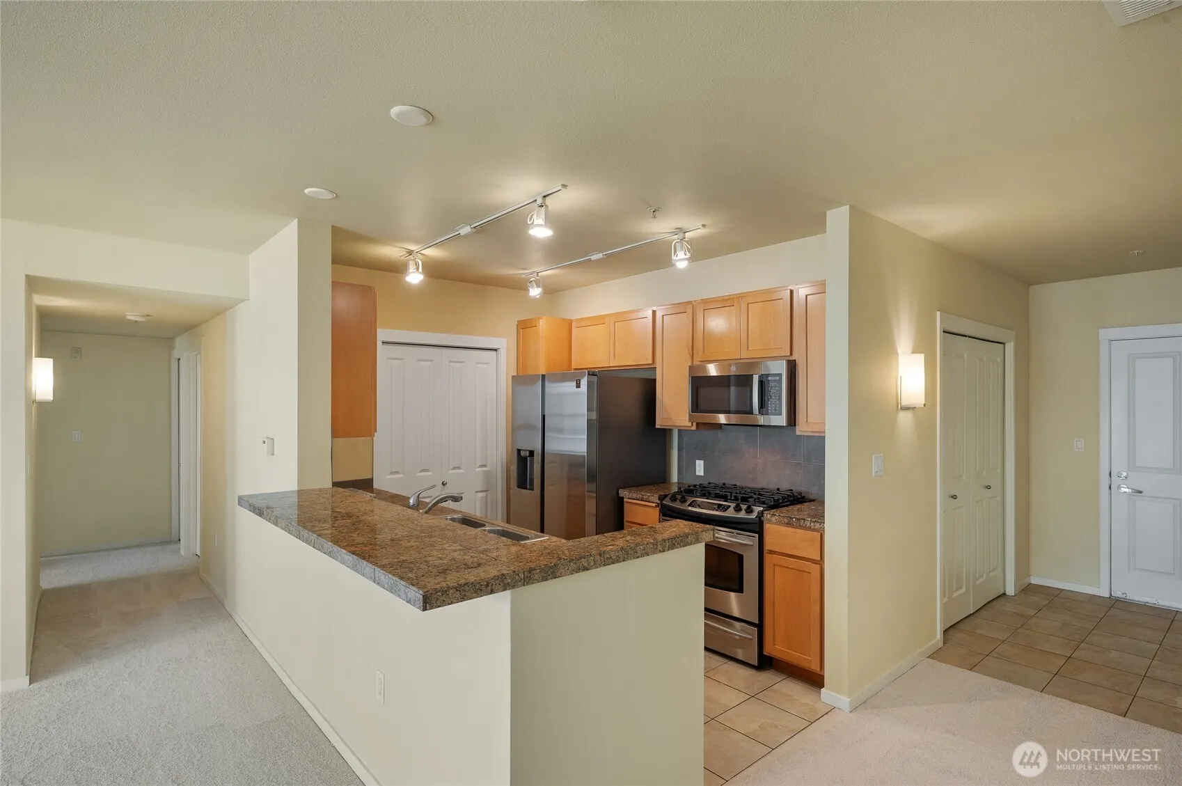 2901 NE Blakeley Street #335, Seattle, WA 98105
