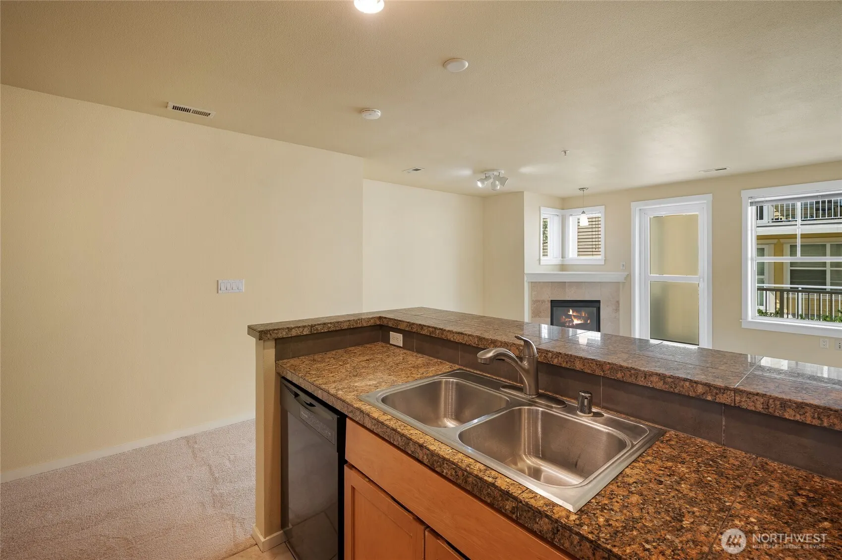 2901 NE Blakeley Street #335, Seattle, WA 98105