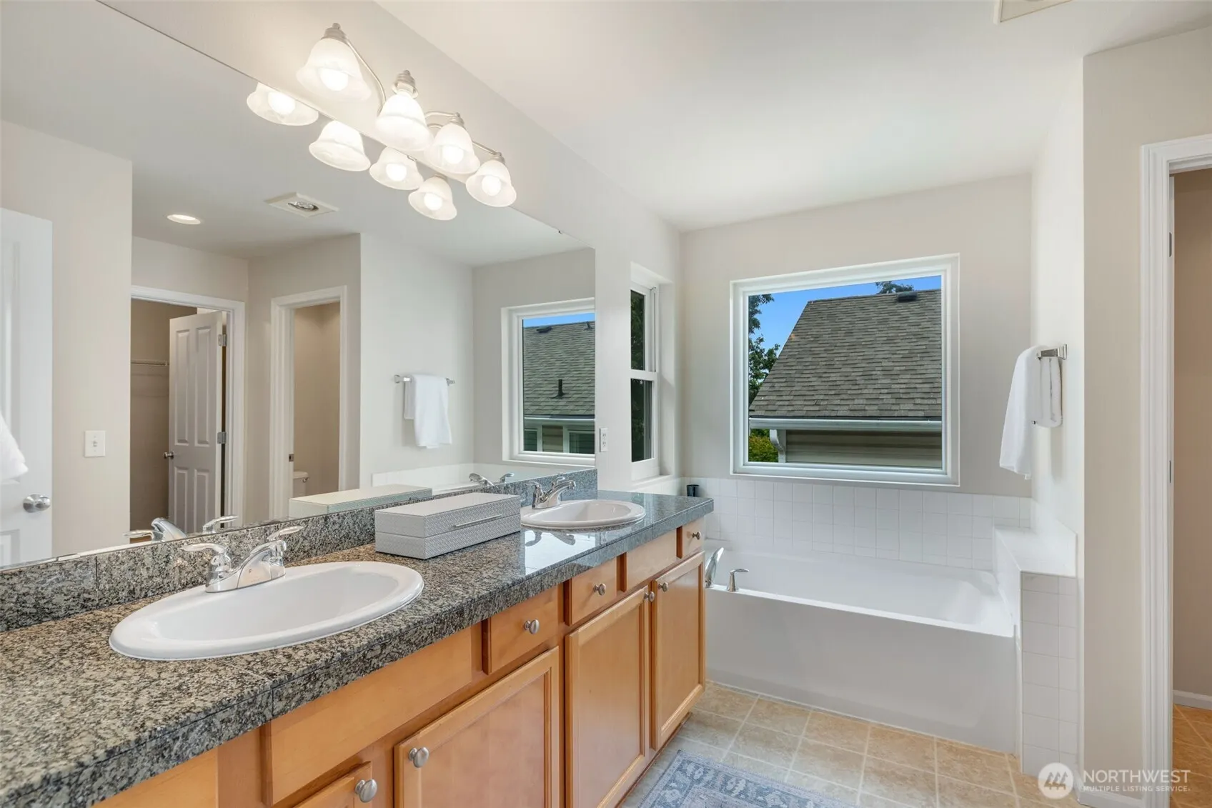 2818 SW Graham Street , Seattle, WA 98126