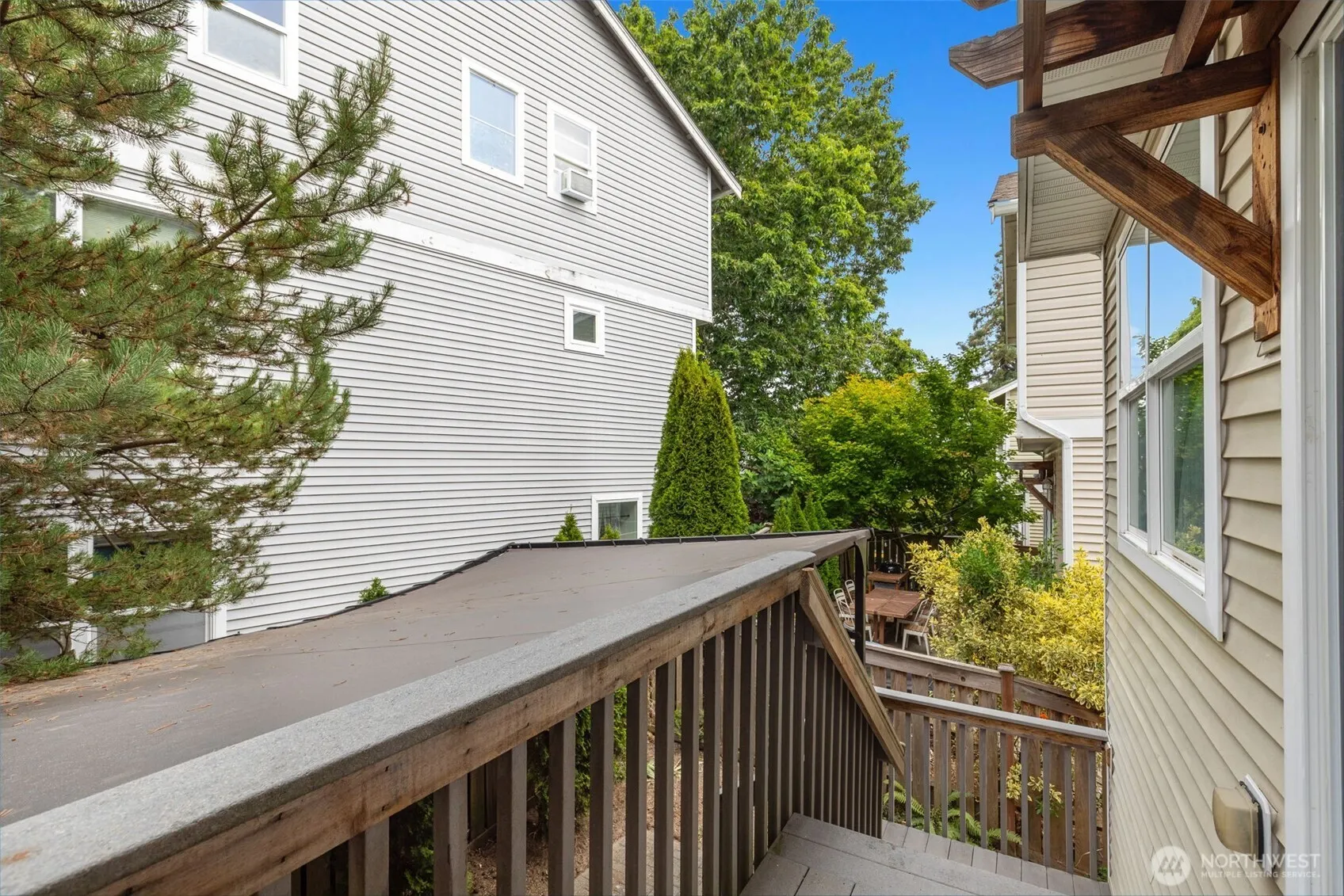2818 SW Graham Street , Seattle, WA 98126