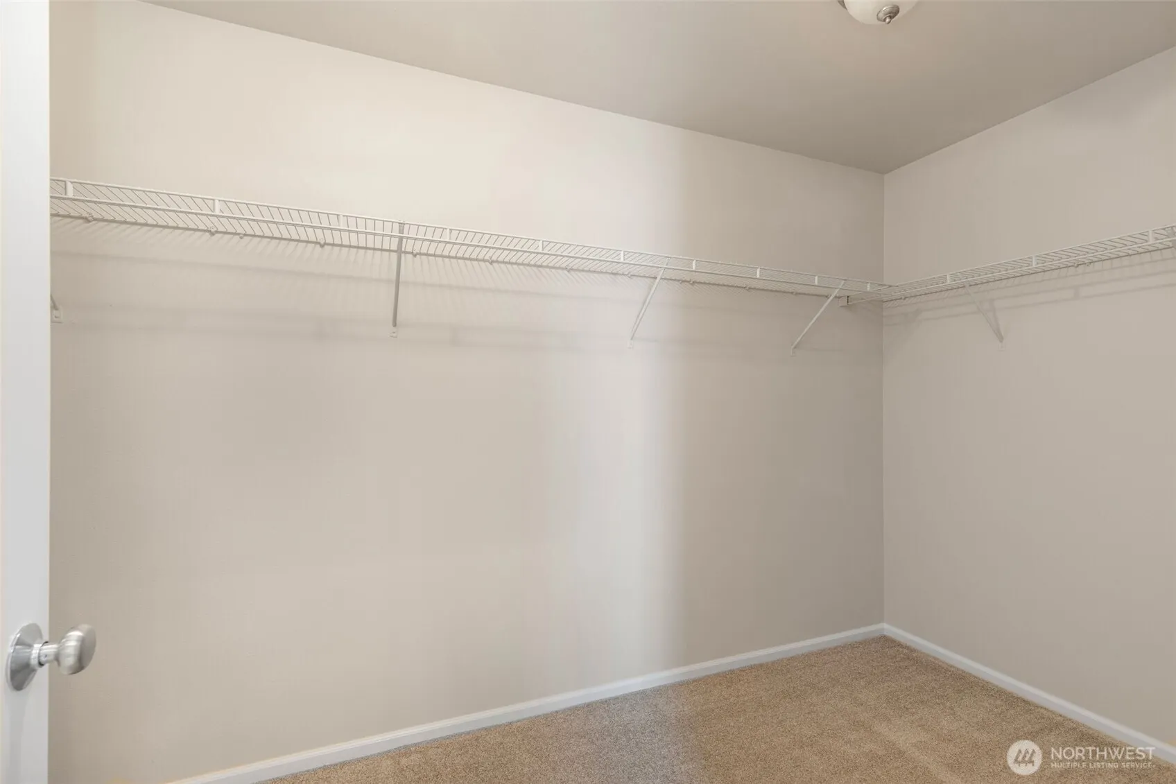 2818 SW Graham Street , Seattle, WA 98126