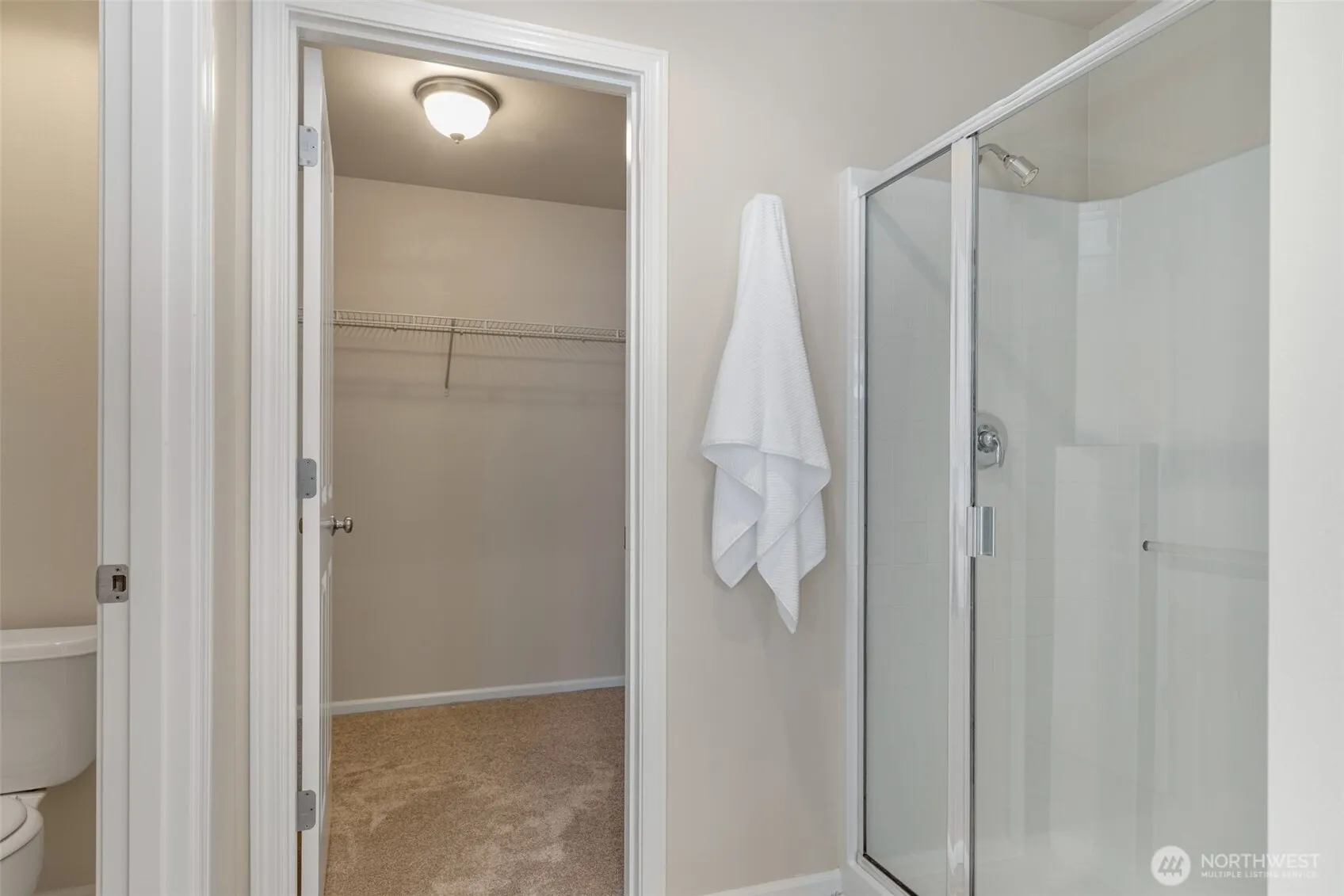2818 SW Graham Street , Seattle, WA 98126