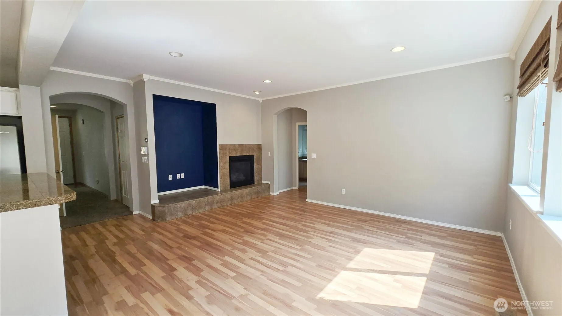 12857 NE 200th Place , Woodinville, WA 98072