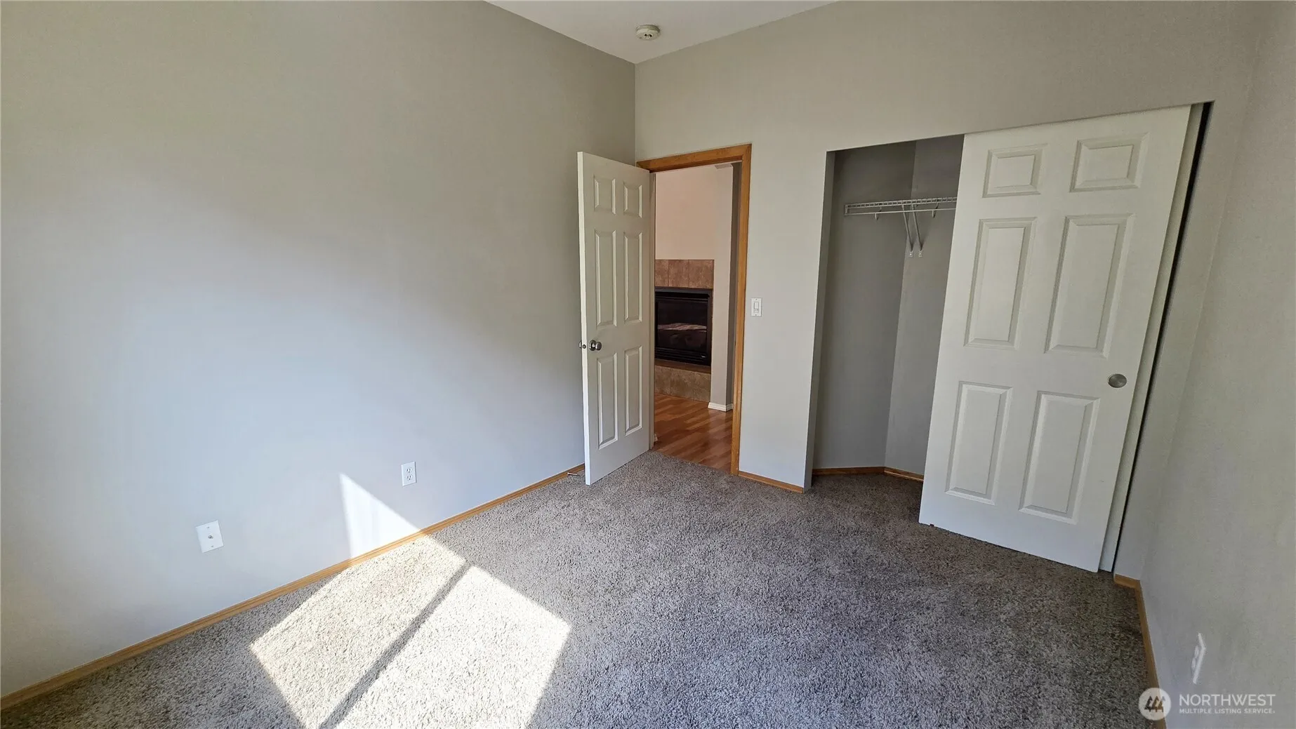 12857 NE 200th Place , Woodinville, WA 98072