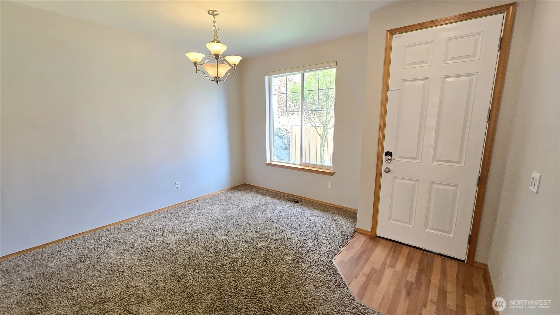 12857 NE 200th Place , Woodinville, WA 98072