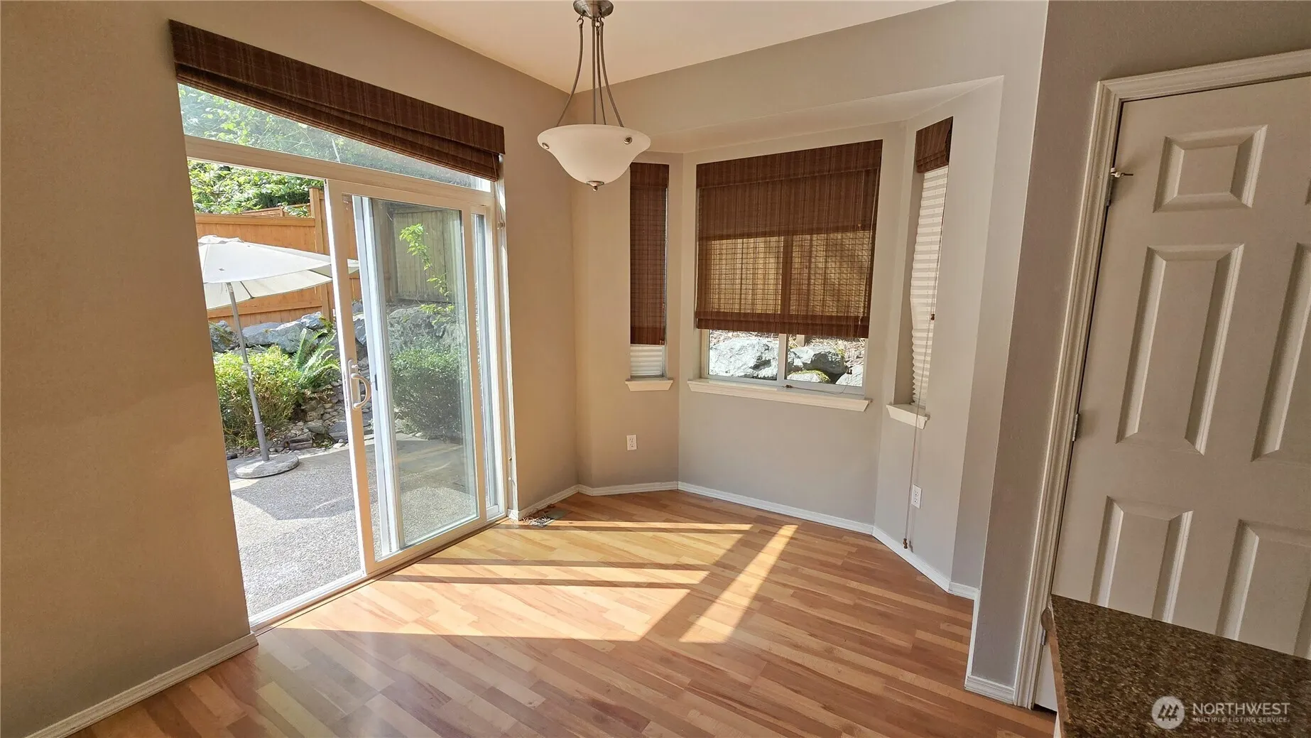 12857 NE 200th Place , Woodinville, WA 98072