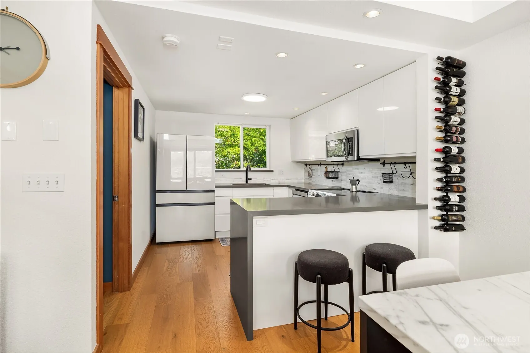 3658 Dayton Avenue N #401, Seattle, WA 98103