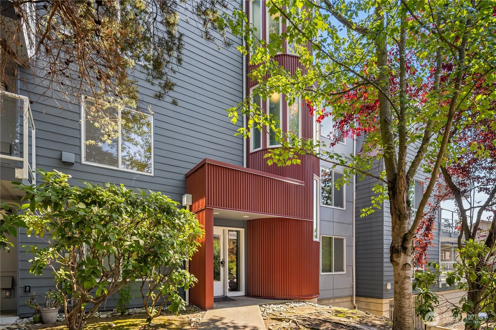 3658 Dayton Avenue N #401, Seattle, WA 98103