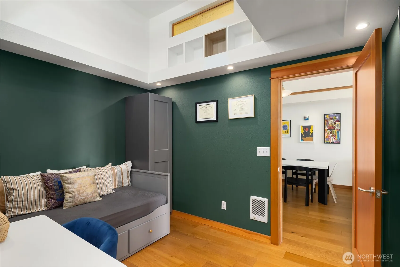 3658 Dayton Avenue N #401, Seattle, WA 98103