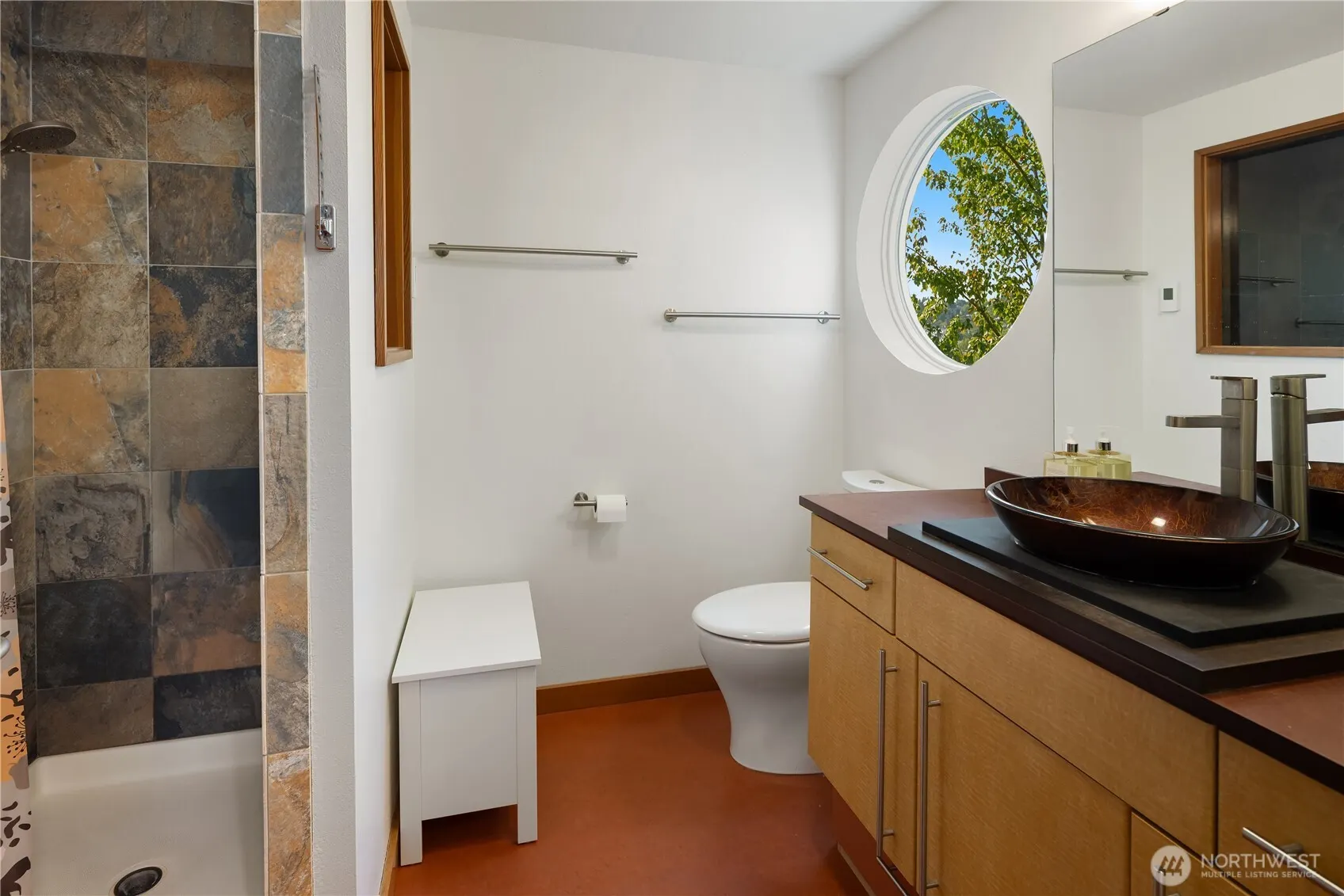 3658 Dayton Avenue N #401, Seattle, WA 98103