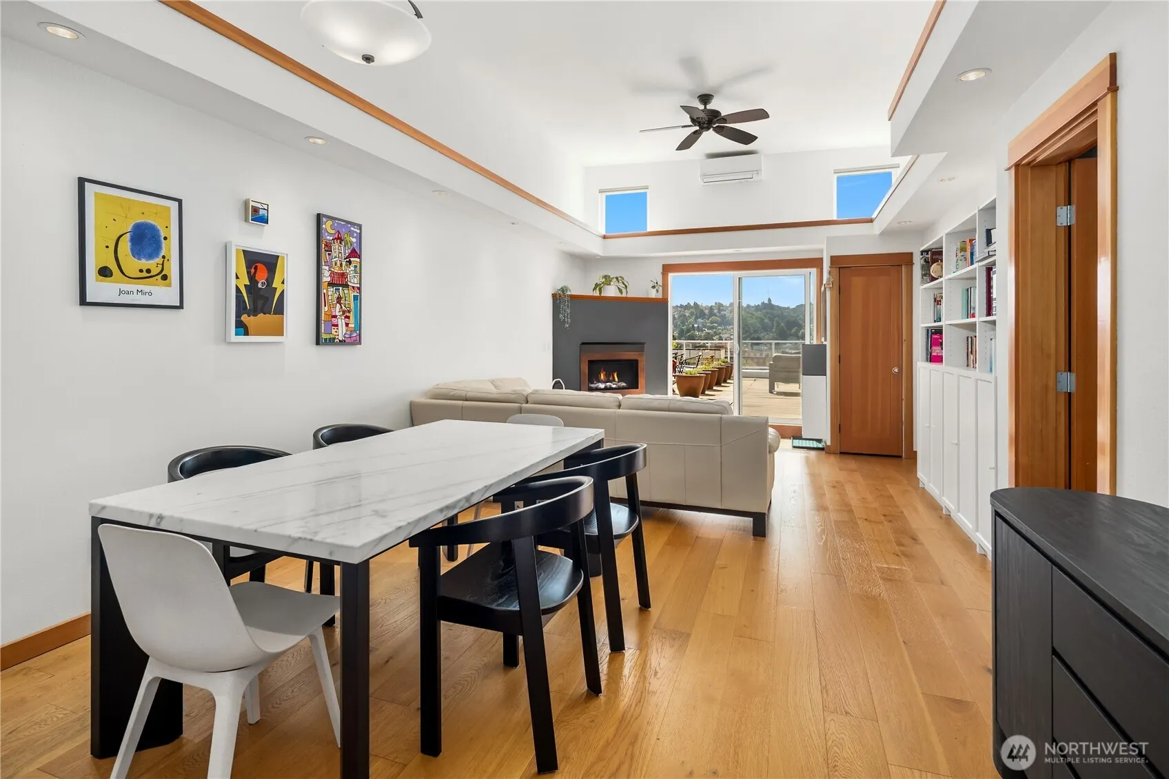 3658 Dayton Avenue N #401, Seattle, WA 98103