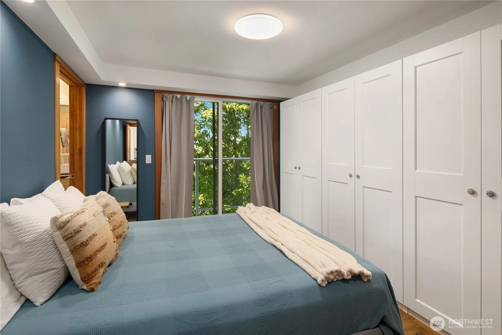 3658 Dayton Avenue N #401, Seattle, WA 98103