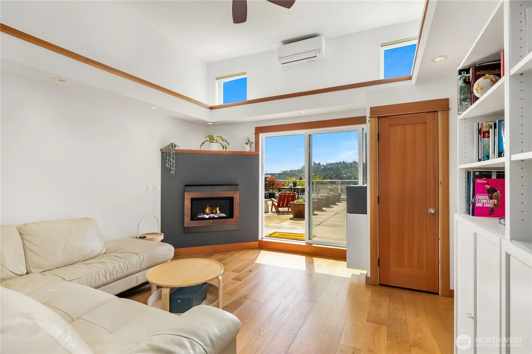3658 Dayton Avenue N #401, Seattle, WA 98103