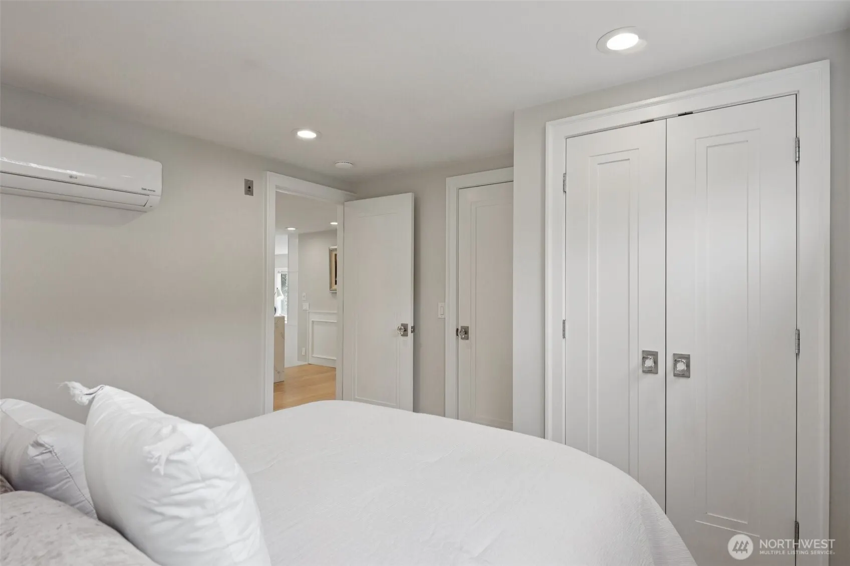 2134 Waverly Place N #303, Seattle, WA 98109