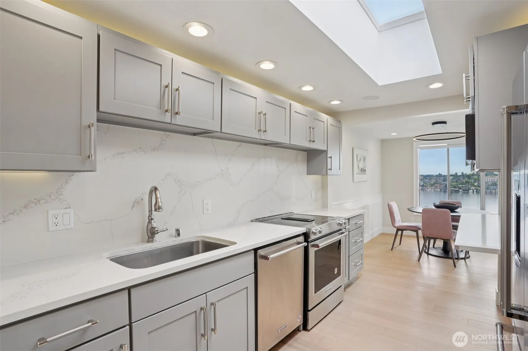 2134 Waverly Place N #303, Seattle, WA 98109