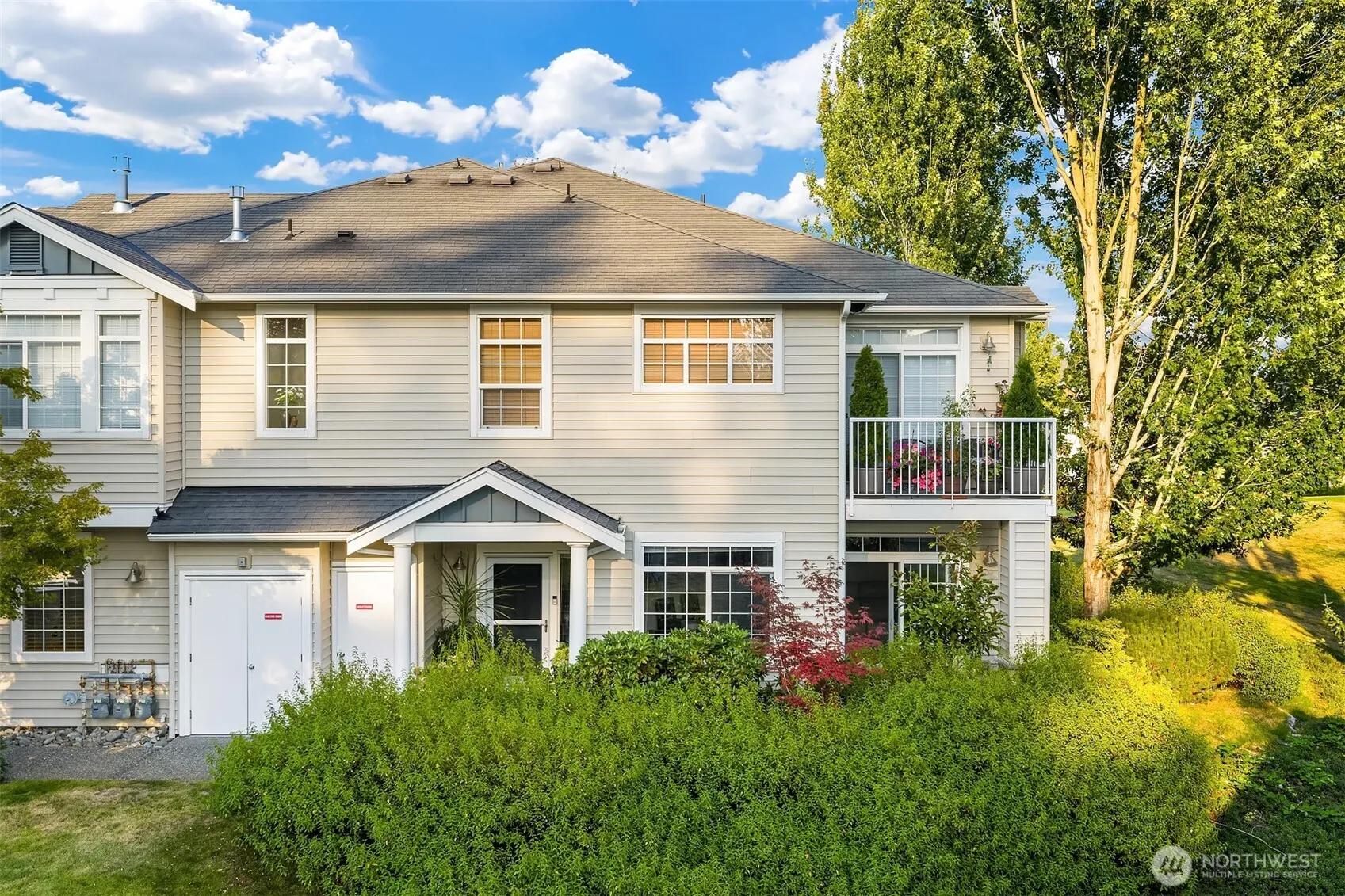 1855 Trossachs Boulevard SE #2402, Sammamish, WA 98075