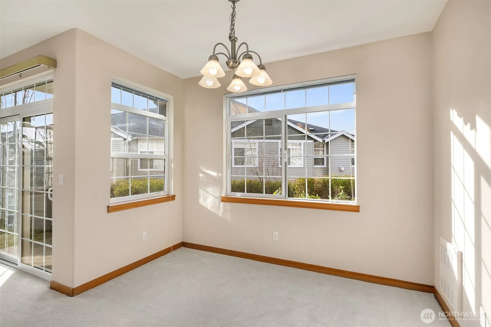 1855 Trossachs Boulevard SE #2402, Sammamish, WA 98075