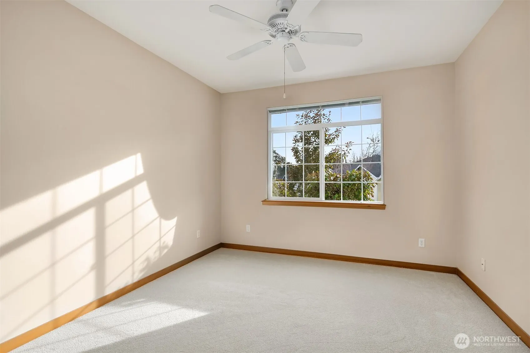 1855 Trossachs Boulevard SE #2402, Sammamish, WA 98075