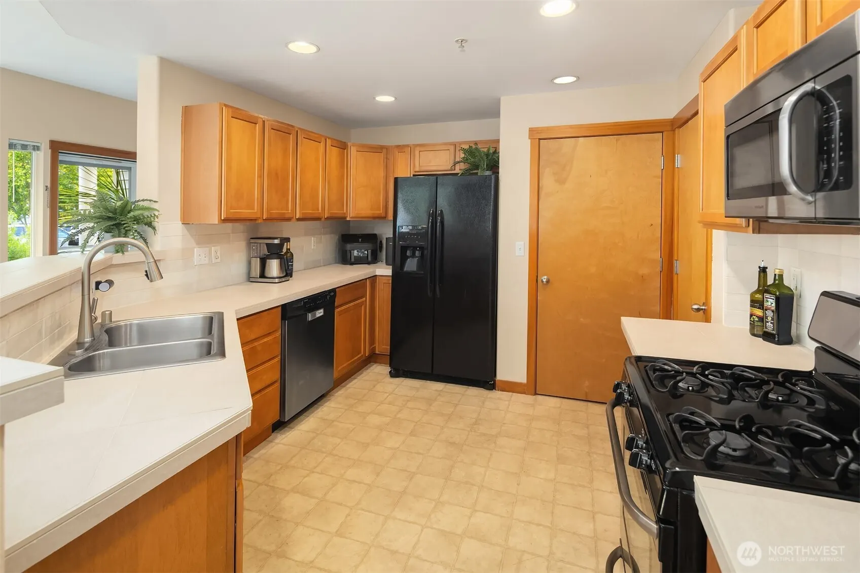 1855 Trossachs Boulevard SE #2402, Sammamish, WA 98075