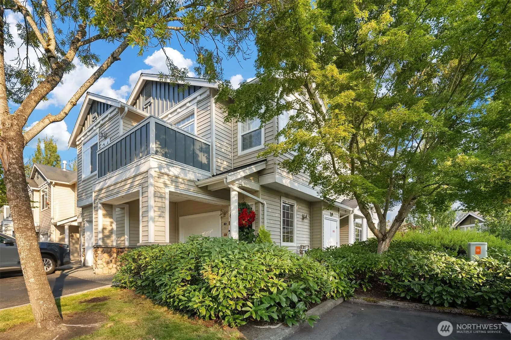 1855 Trossachs Boulevard SE #2402, Sammamish, WA 98075