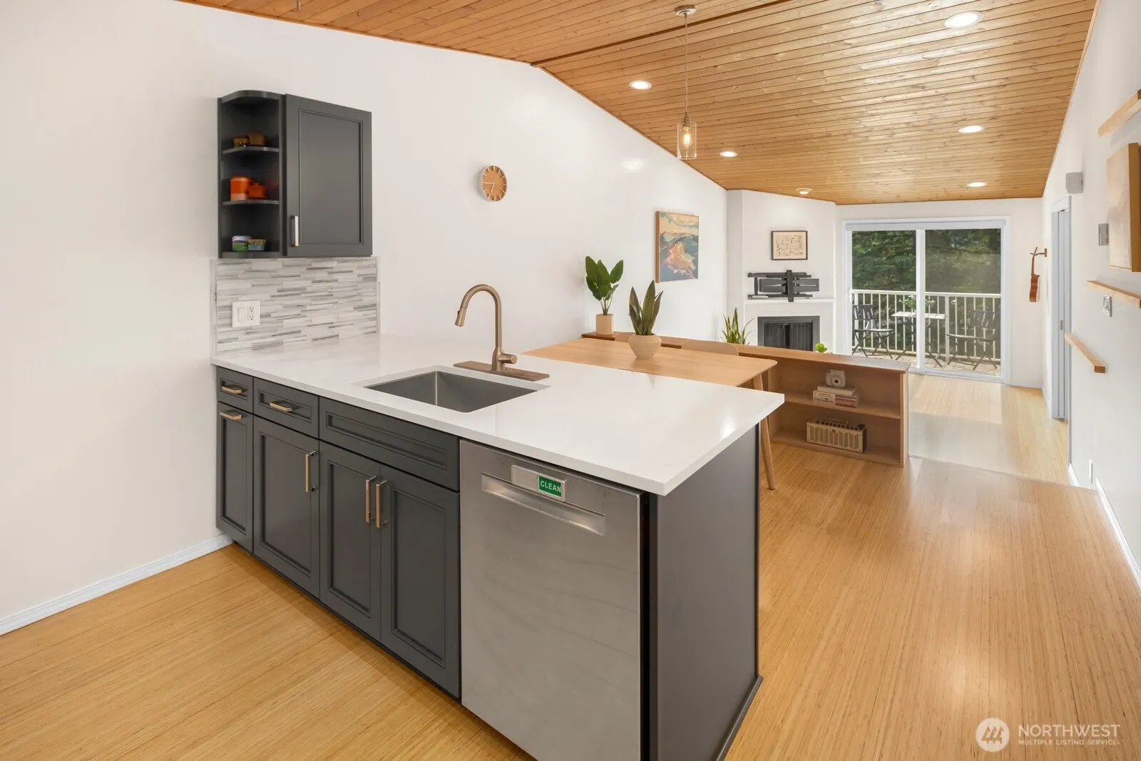 9484 Redmond-Woodinville Road NE #C-305, Redmond, WA 98052