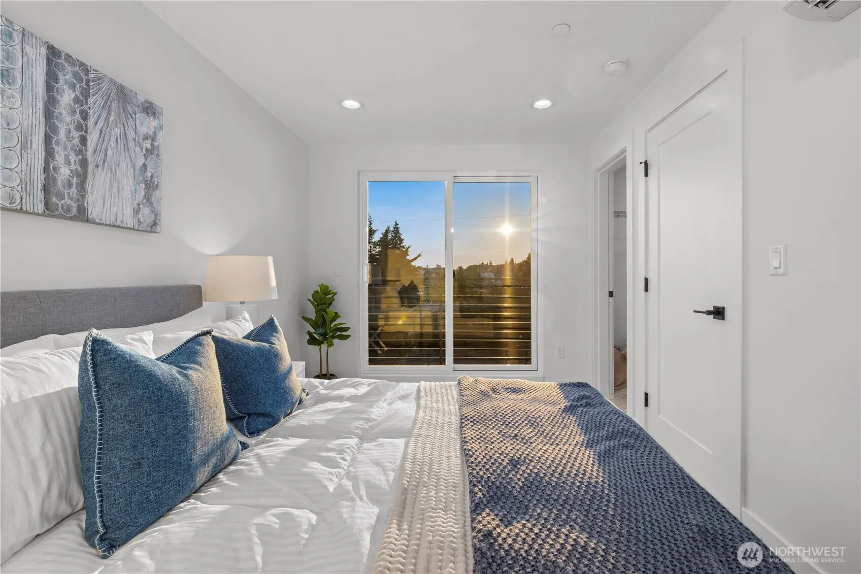 3852 Carr Place N, Seattle, WA 98103
