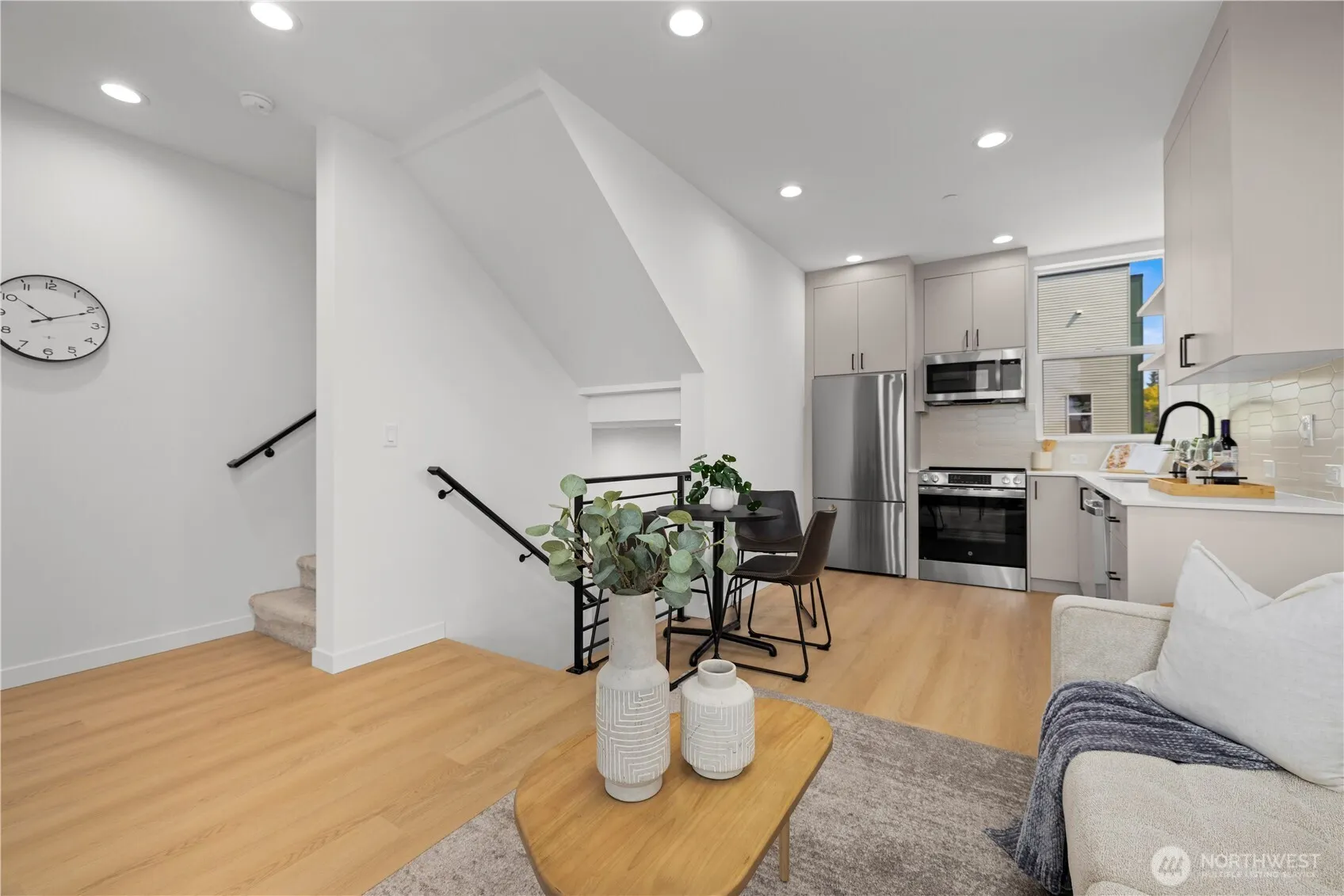 3852 Carr Place N, Seattle, WA 98103