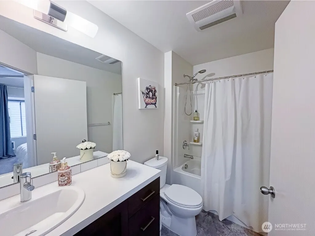 13706 Manor Way #C3, Lynnwood, WA 98087-1909