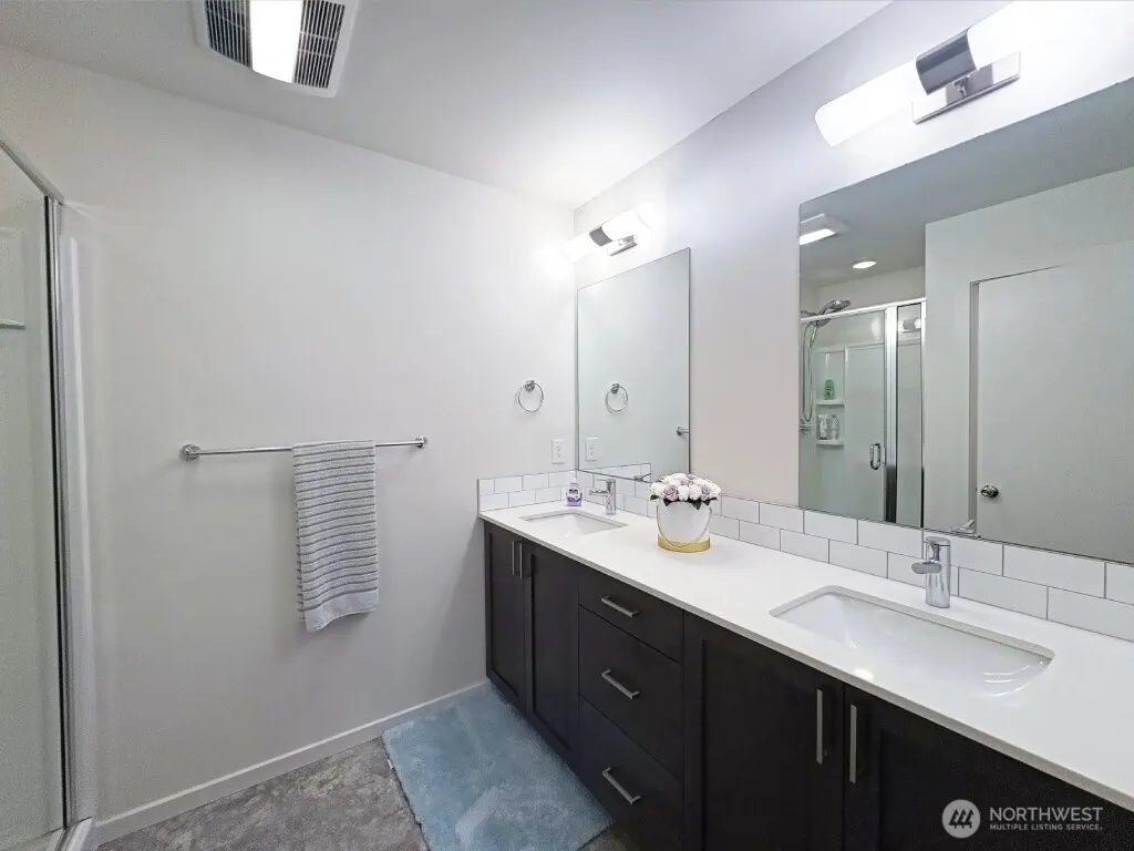 13706 Manor Way #C3, Lynnwood, WA 98087-1909