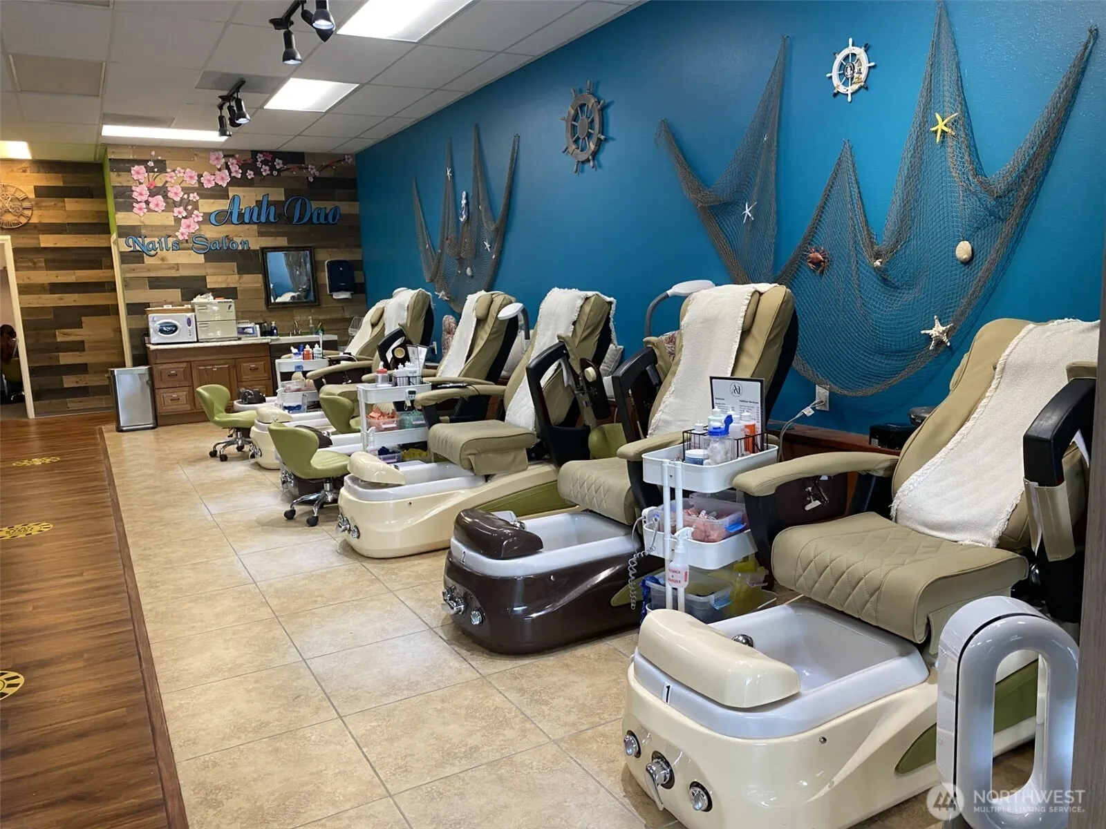14007 Highway 99 #F, Lynnwood, WA 98087