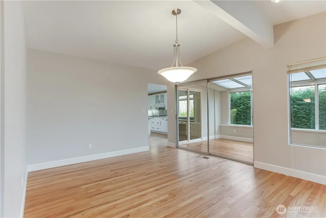 1807 121st Avenue SE, Bellevue, WA 98005