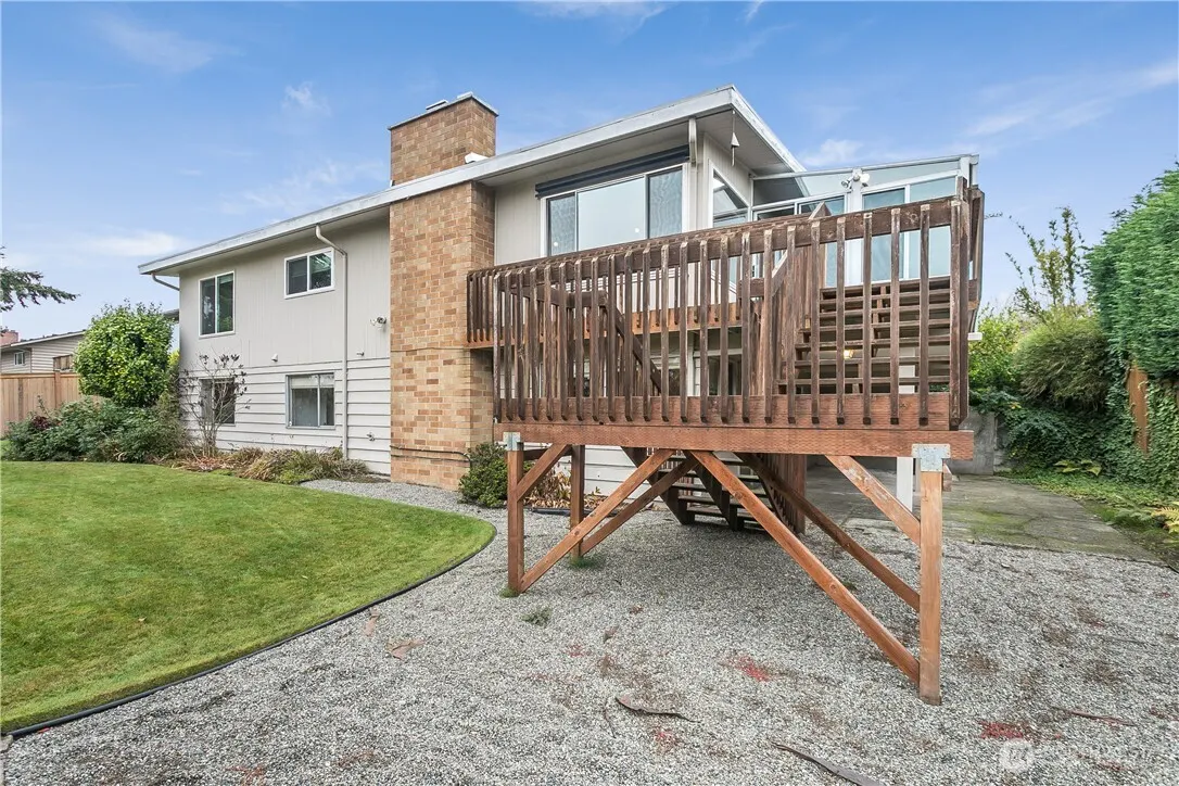1807 121st Avenue SE, Bellevue, WA 98005