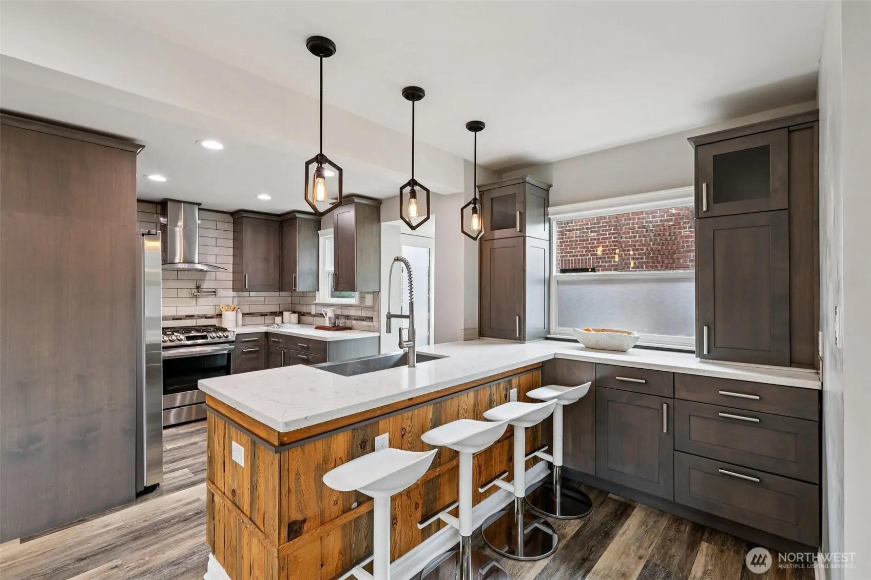 8258 Interlake Avenue N, Seattle, WA 98103