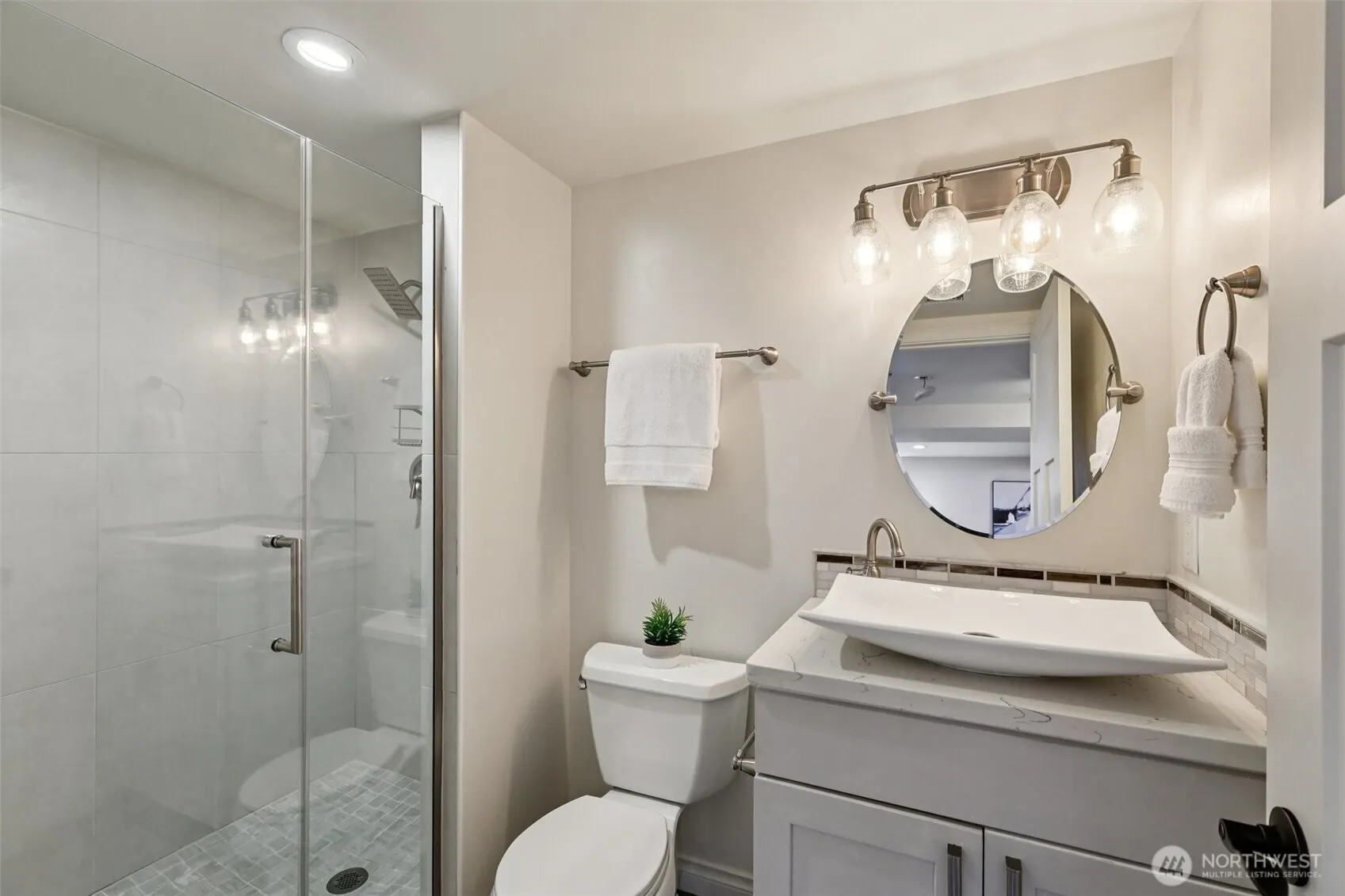 8258 Interlake Avenue N, Seattle, WA 98103