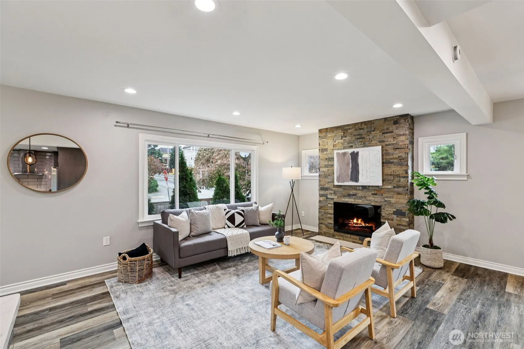 8258 Interlake Avenue N, Seattle, WA 98103