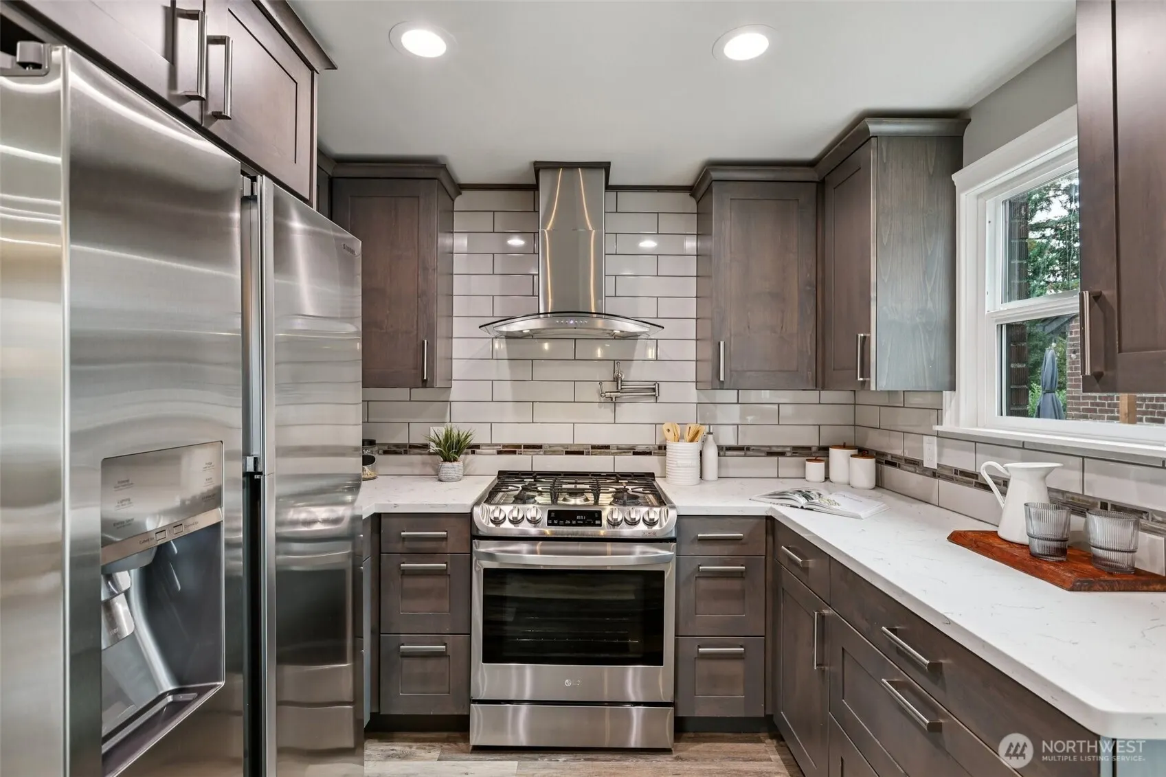 8258 Interlake Avenue N, Seattle, WA 98103