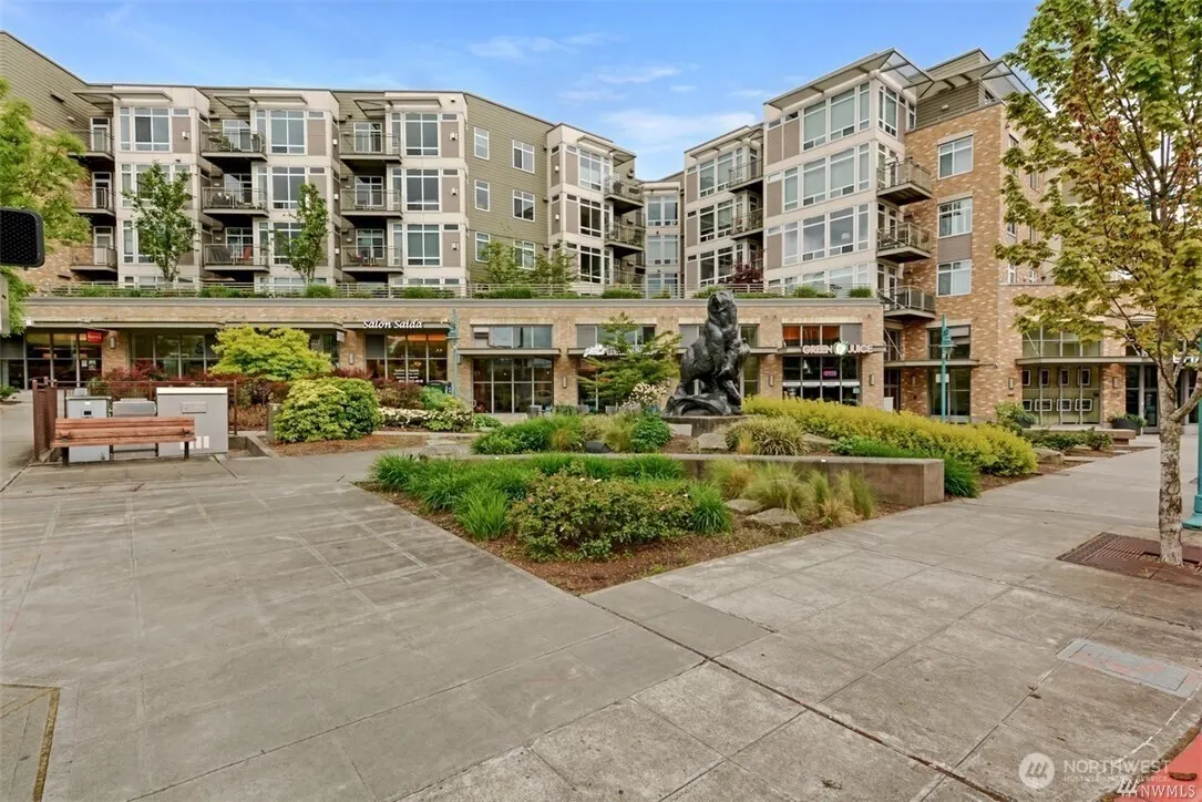 211 Kirkland Avenue #310, Kirkland, WA 98033