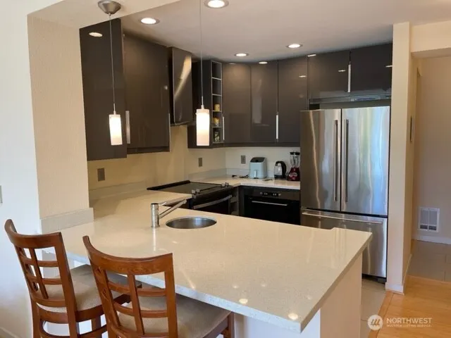 211 Kirkland Avenue #310, Kirkland, WA 98033